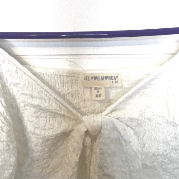 See You Monday White Tie Front Puff Sleeve Textured Top XS - Picture 3 of 4